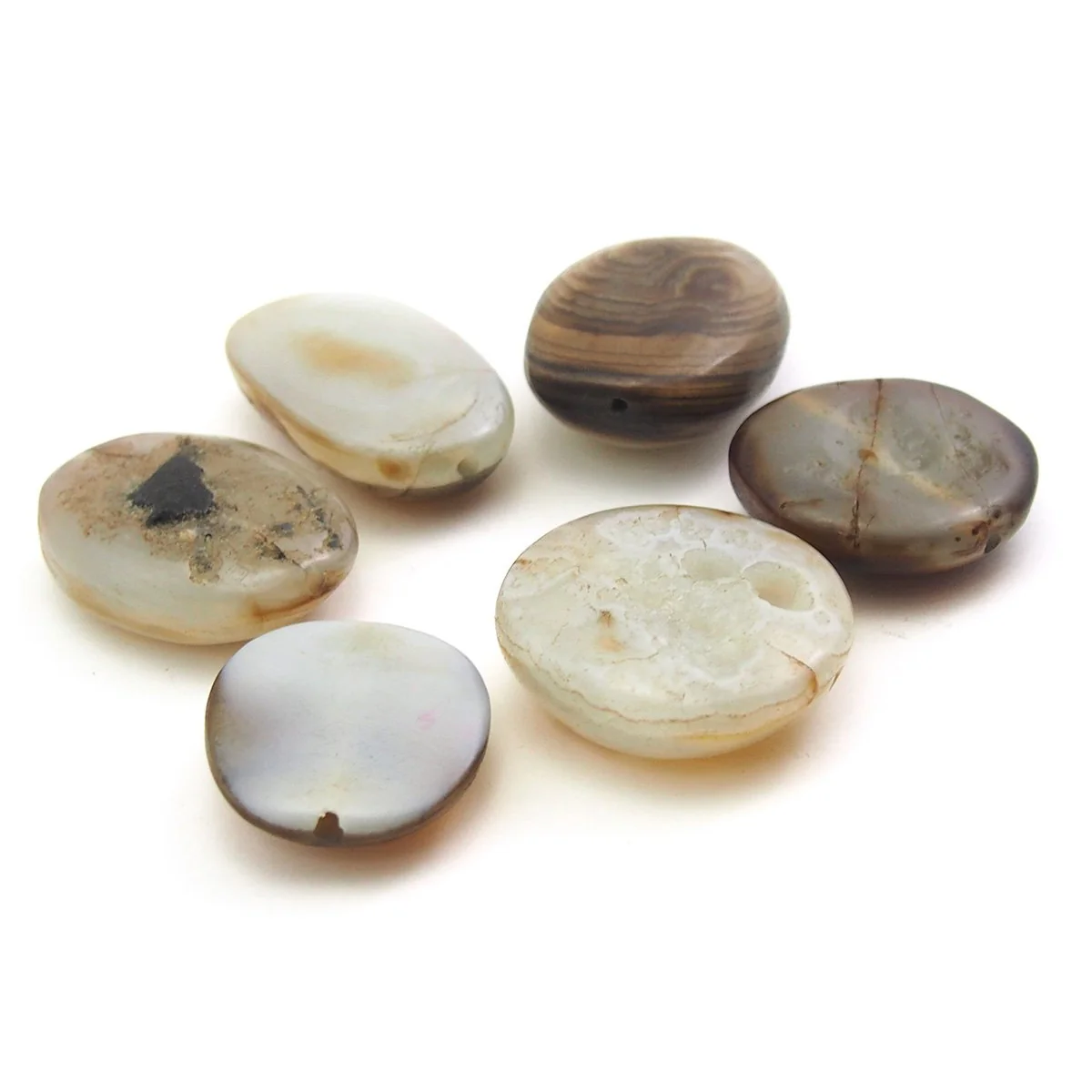 14th to 18th century Luk Mik Heirloom Suleiman Agate Dzi Beads, C - Image 4