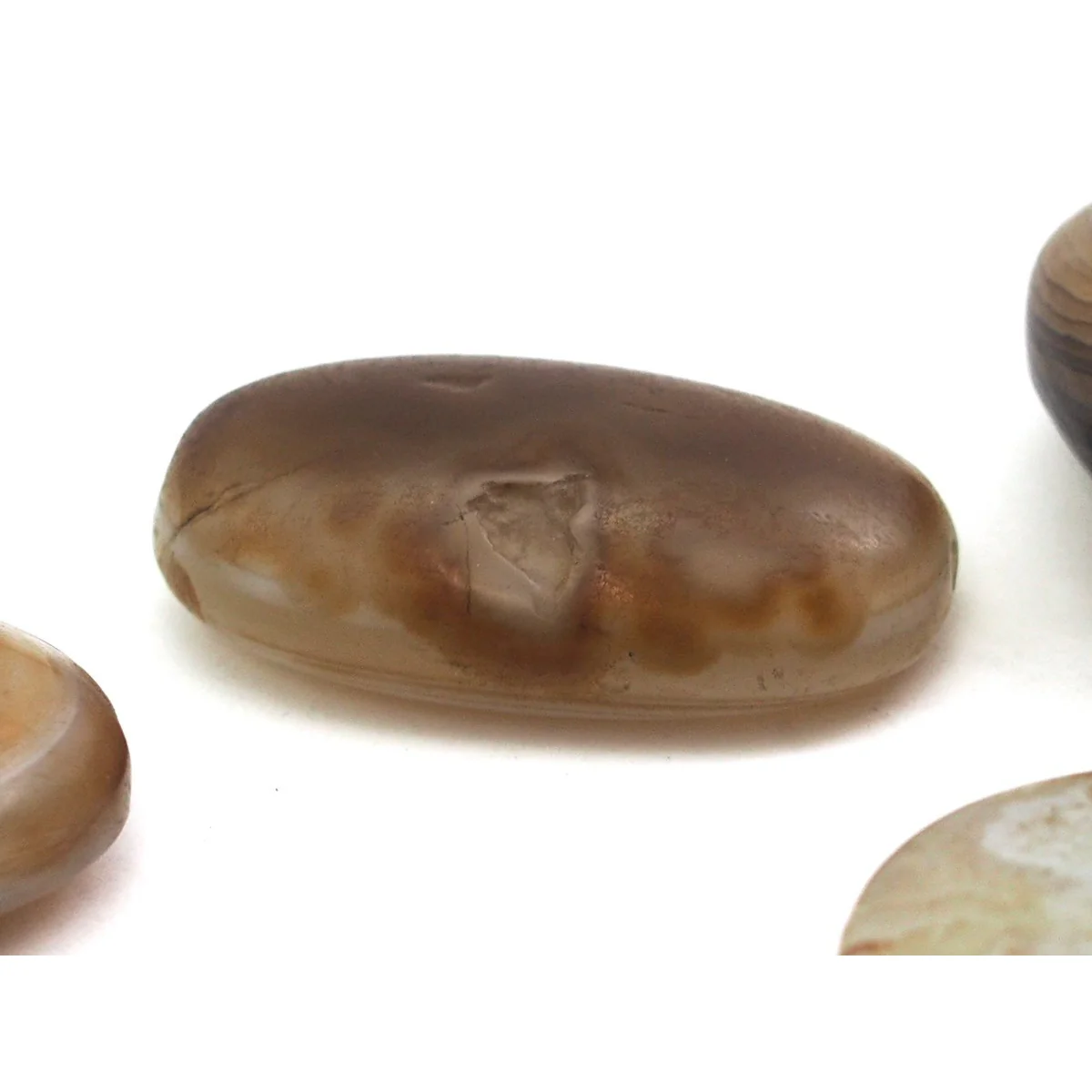 14th to 18th century Luk Mik Heirloom Suleiman Agate Dzi Beads, C - Image 6