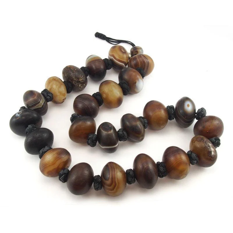 18-19th C. Tibetan Banded Agate Necklace - Image 2