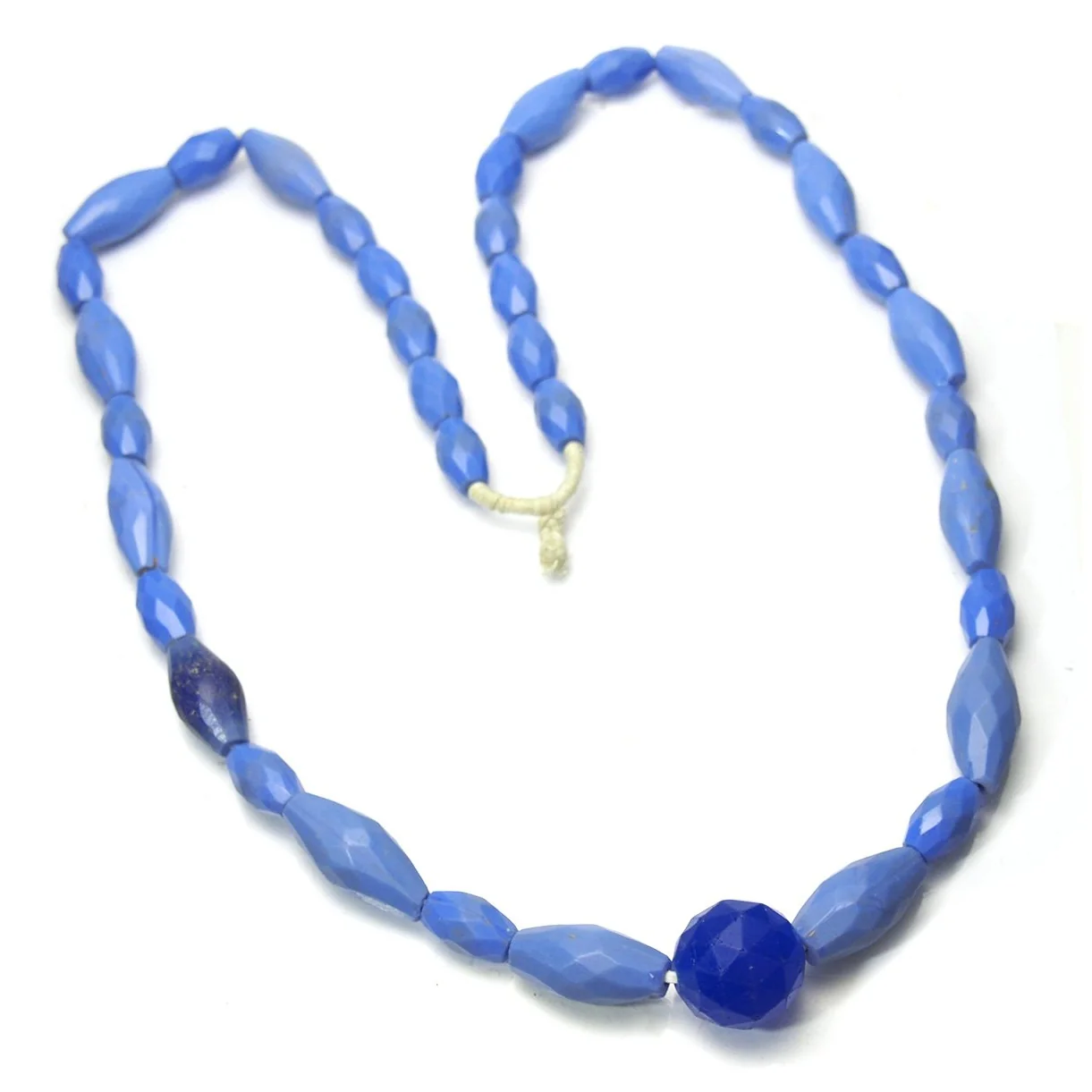 19th Century Bohemian "Vaseline" Diamond Shape Glass Bead Necklace, B - Image 3