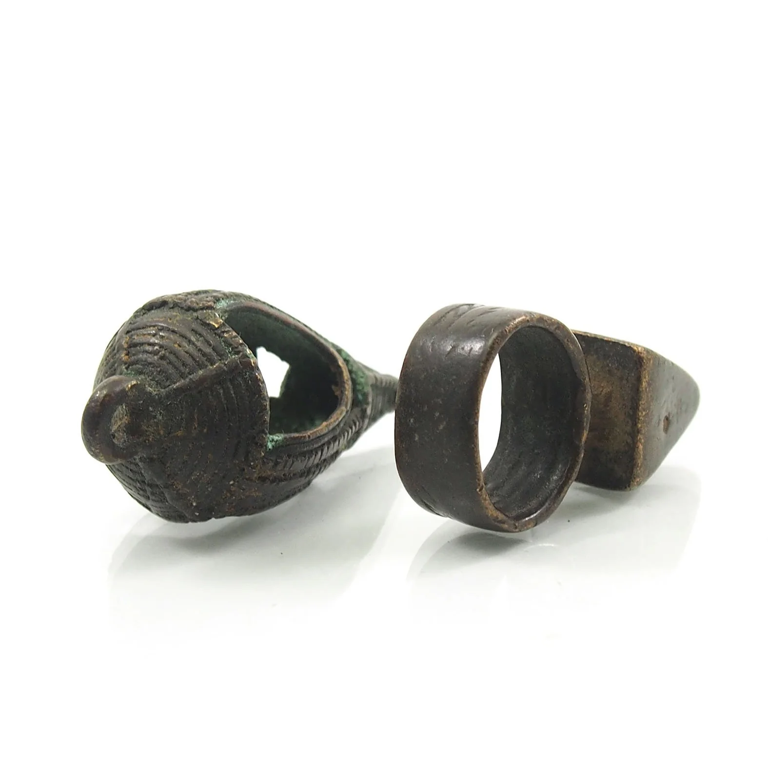 19th Century Côte d'Ivoire Bronzes 2 Piece Lot; Senufo Pendant and Lobi Ring/ Pendant Lot - Image 3