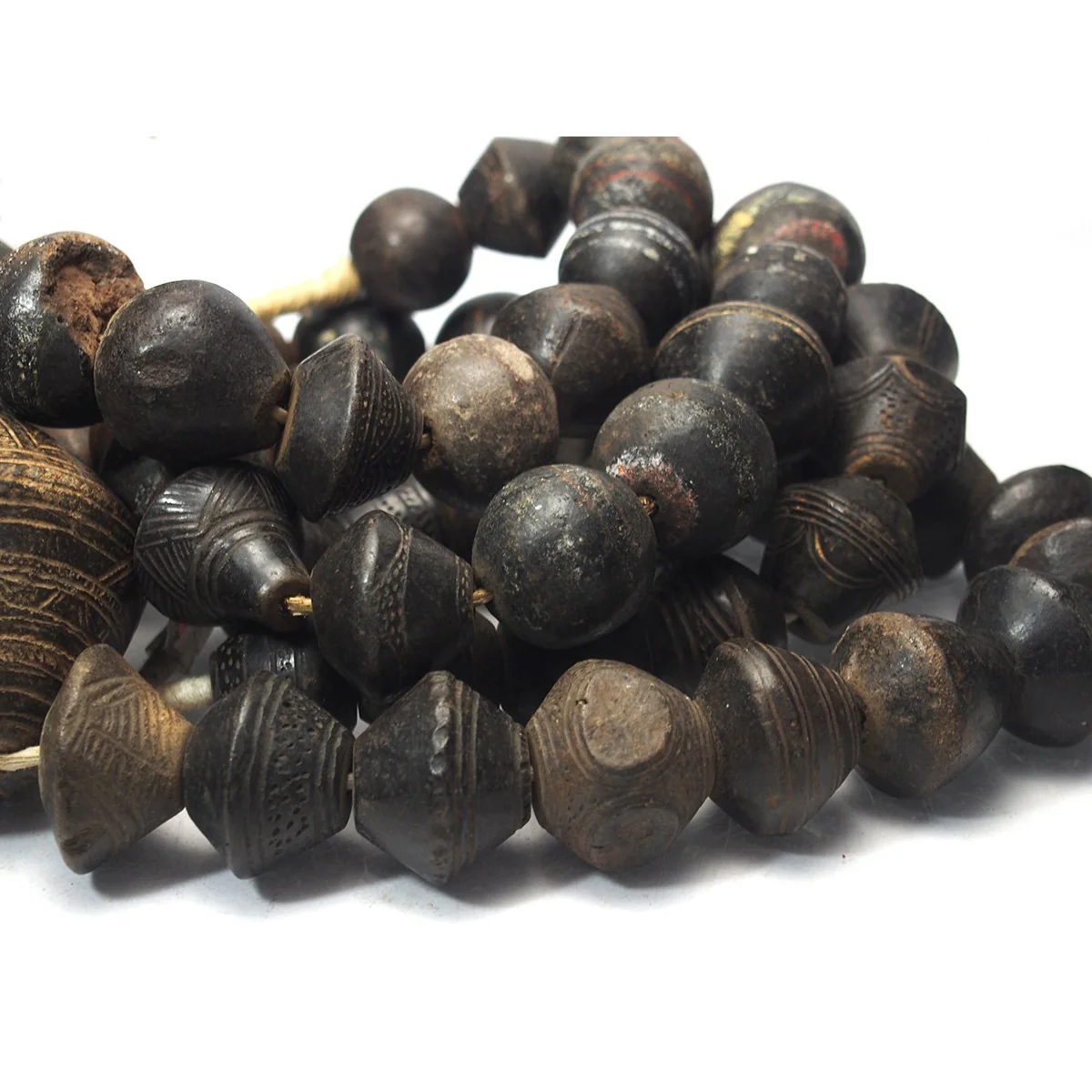 19th Century Tiv Terra Cotta Spindle Whorls Beads / Necklace - Image 4