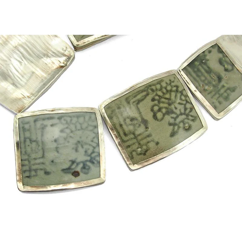 95% Pure Silver with 19th Century Pottery Fragments Necklace - Image 3