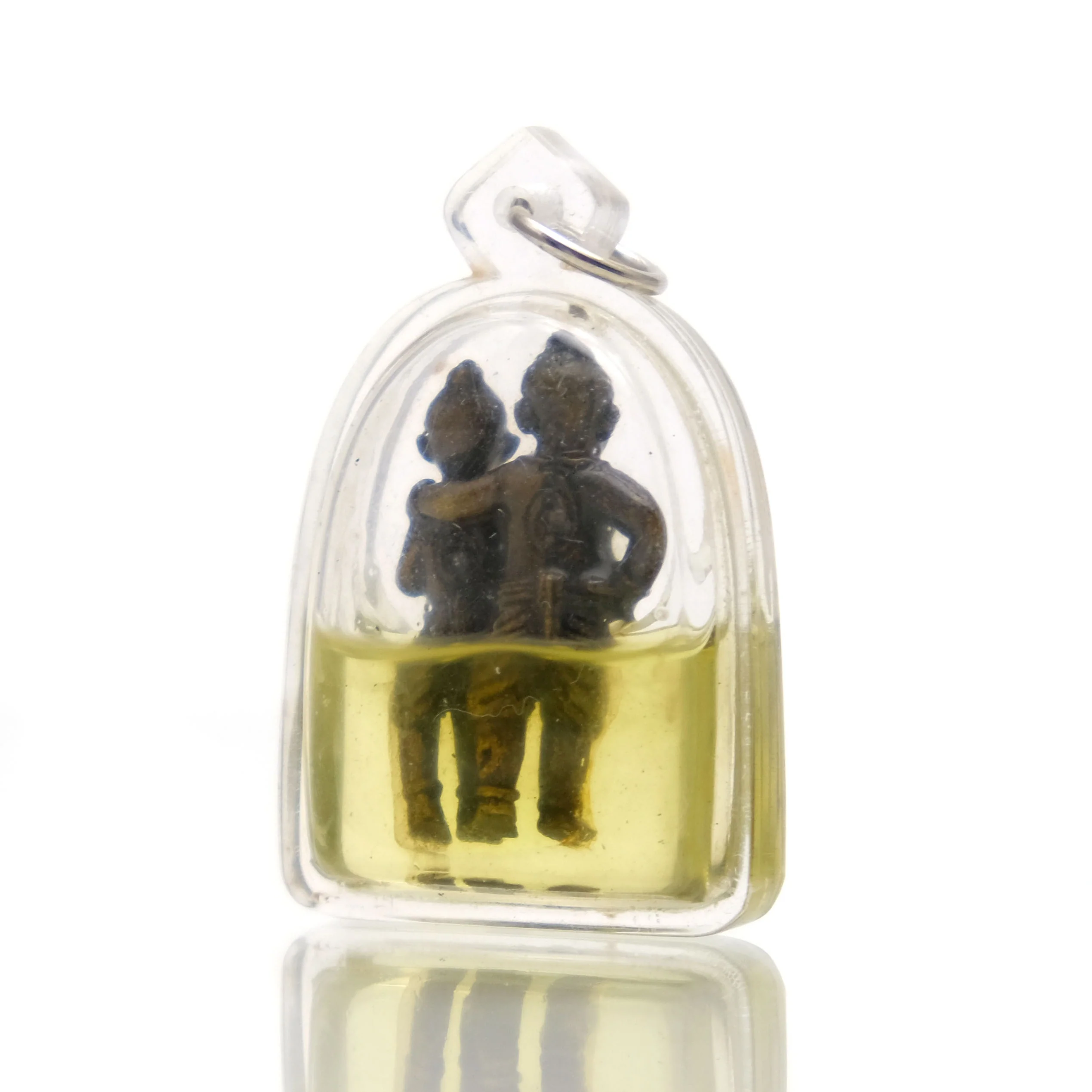 Rak Yom twin Kuman Thong Brothers Plastic Case Amulet Pendant - Image 3