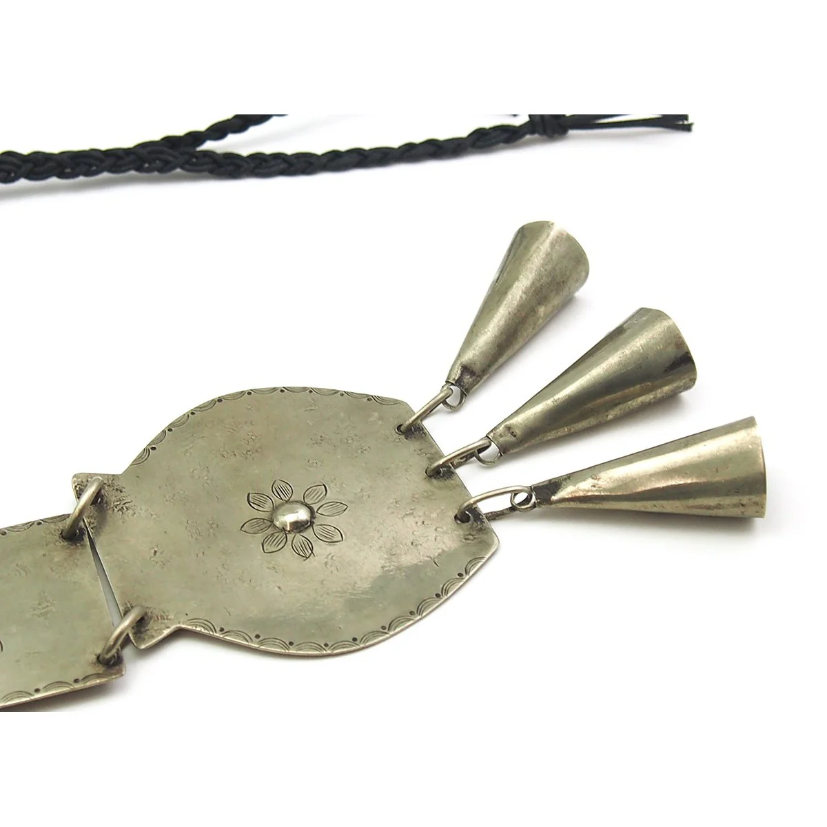 Antique Mapuche Sikil Pectoral Necklace - Image 5
