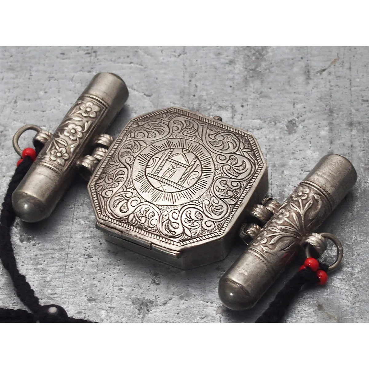 Antique Silver Bazuband Koranic Amulet Case Framed by Two Tawiz - Image 4