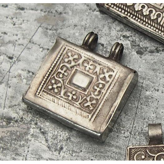 Antique Silver Small Tawidh - Image 6