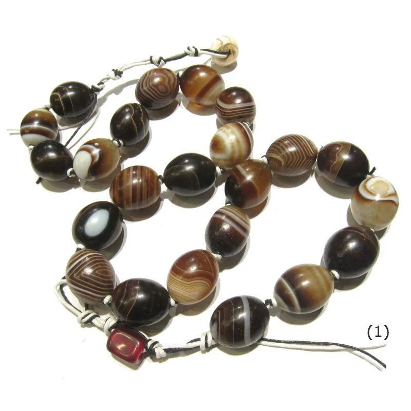 Banded Agate Heirloom Bead Necklace 1 - Image 3
