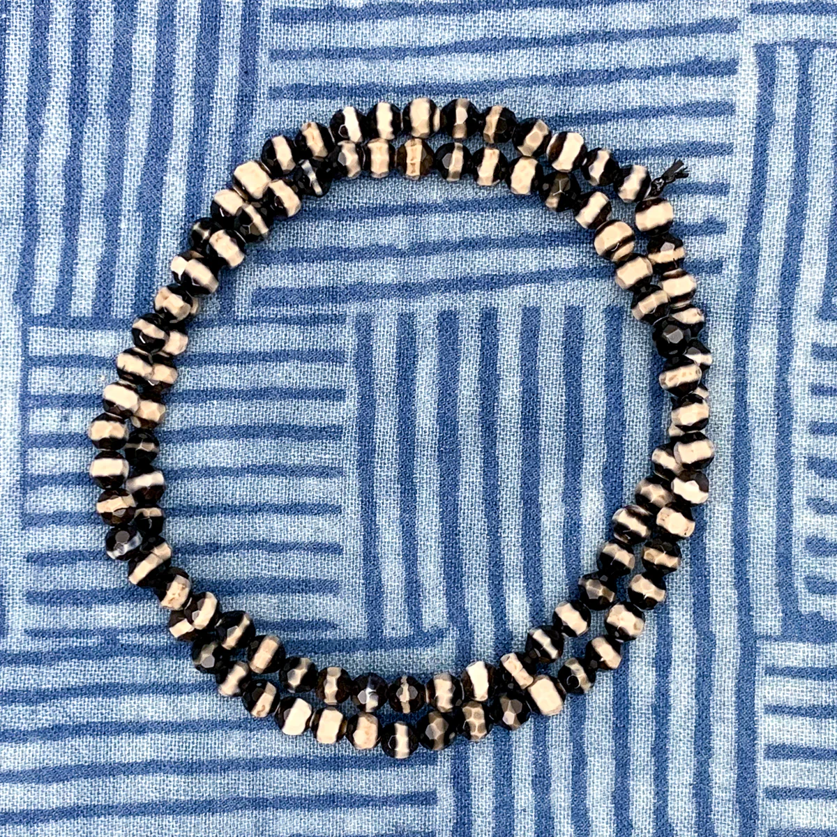 Banded Agate Stretch Double Wrap Bracelet - Image 3