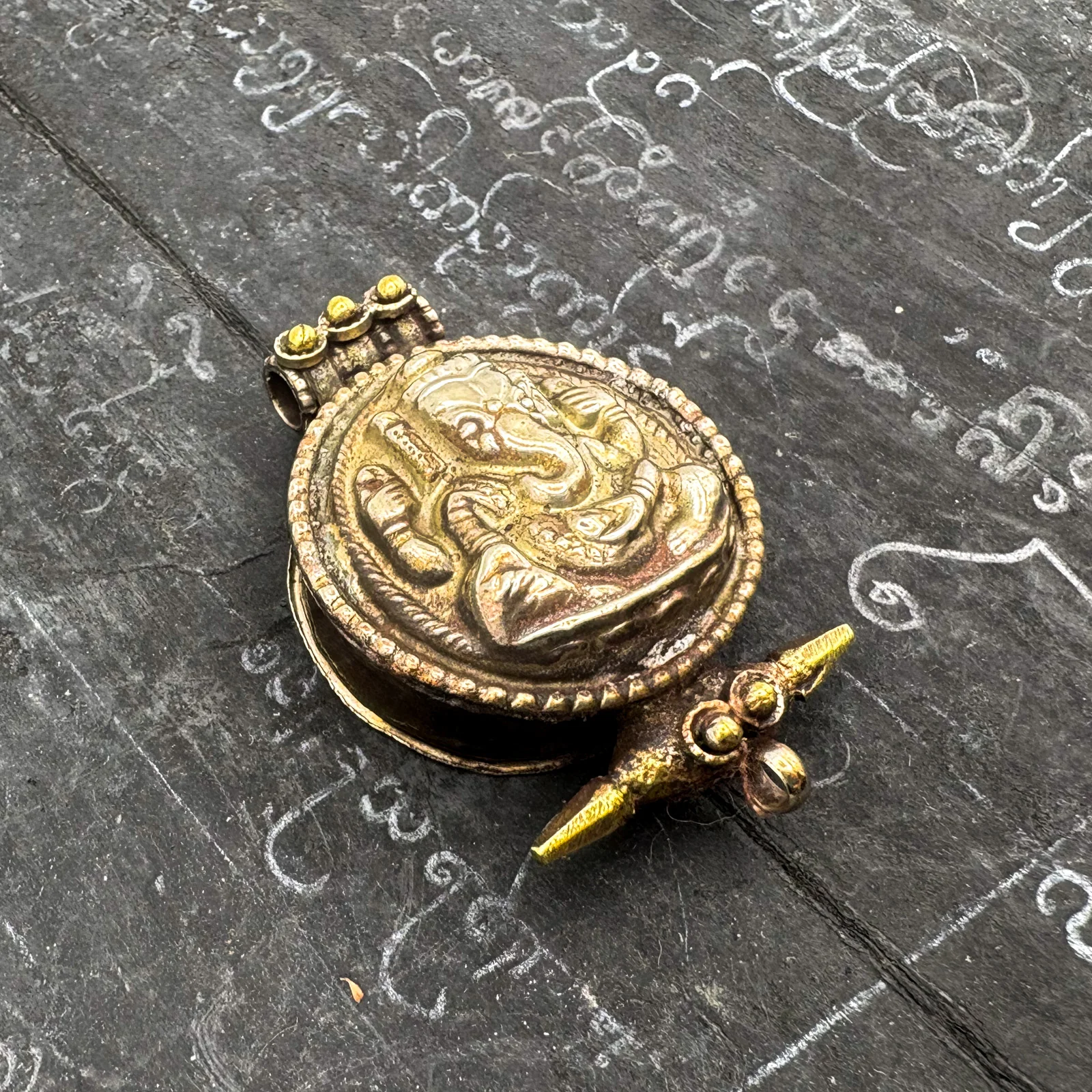 Brass Ganesha Gau Locket Pendant Amulet - Image 13