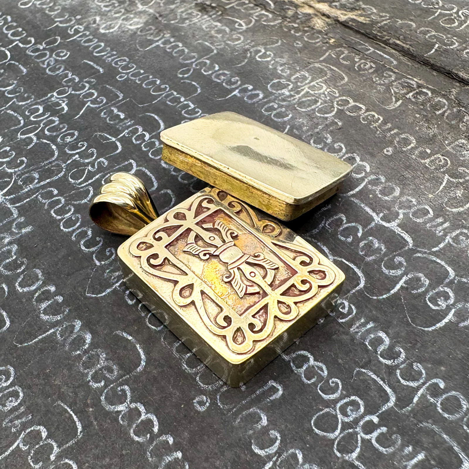 Brass Square Dorje Gau Locket Pendant Amulet - Image 3