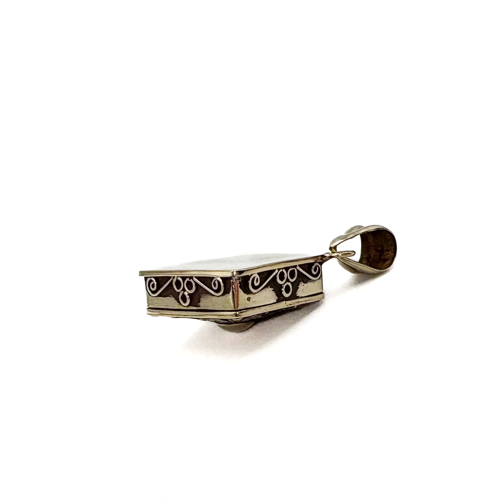 Brass Square Gau Locket Pendant Amulet - Image 9