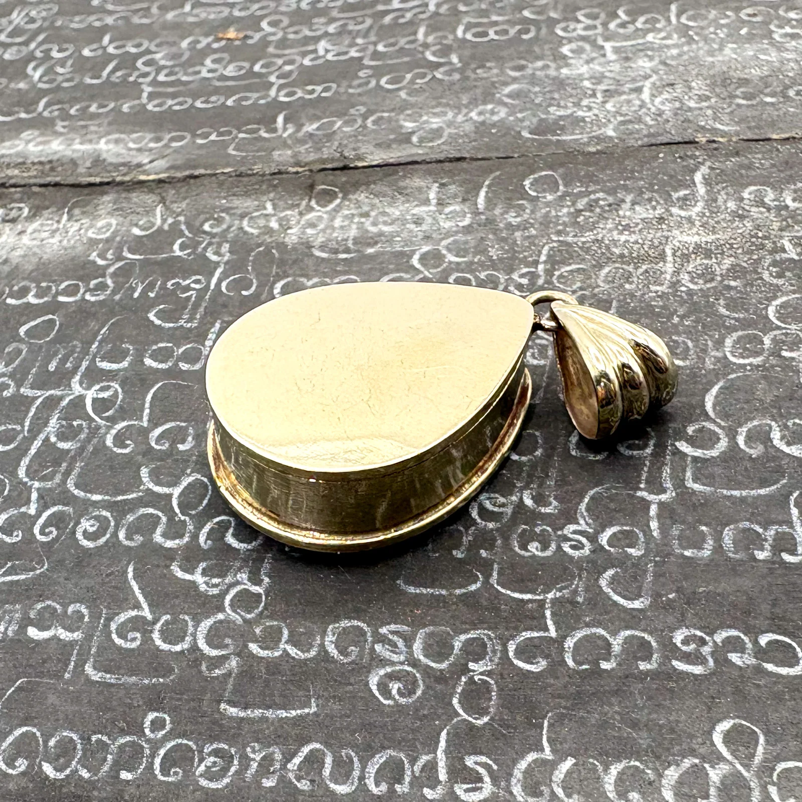 Brass Teardrop Gau Locket Pendant Amulet - Image 9