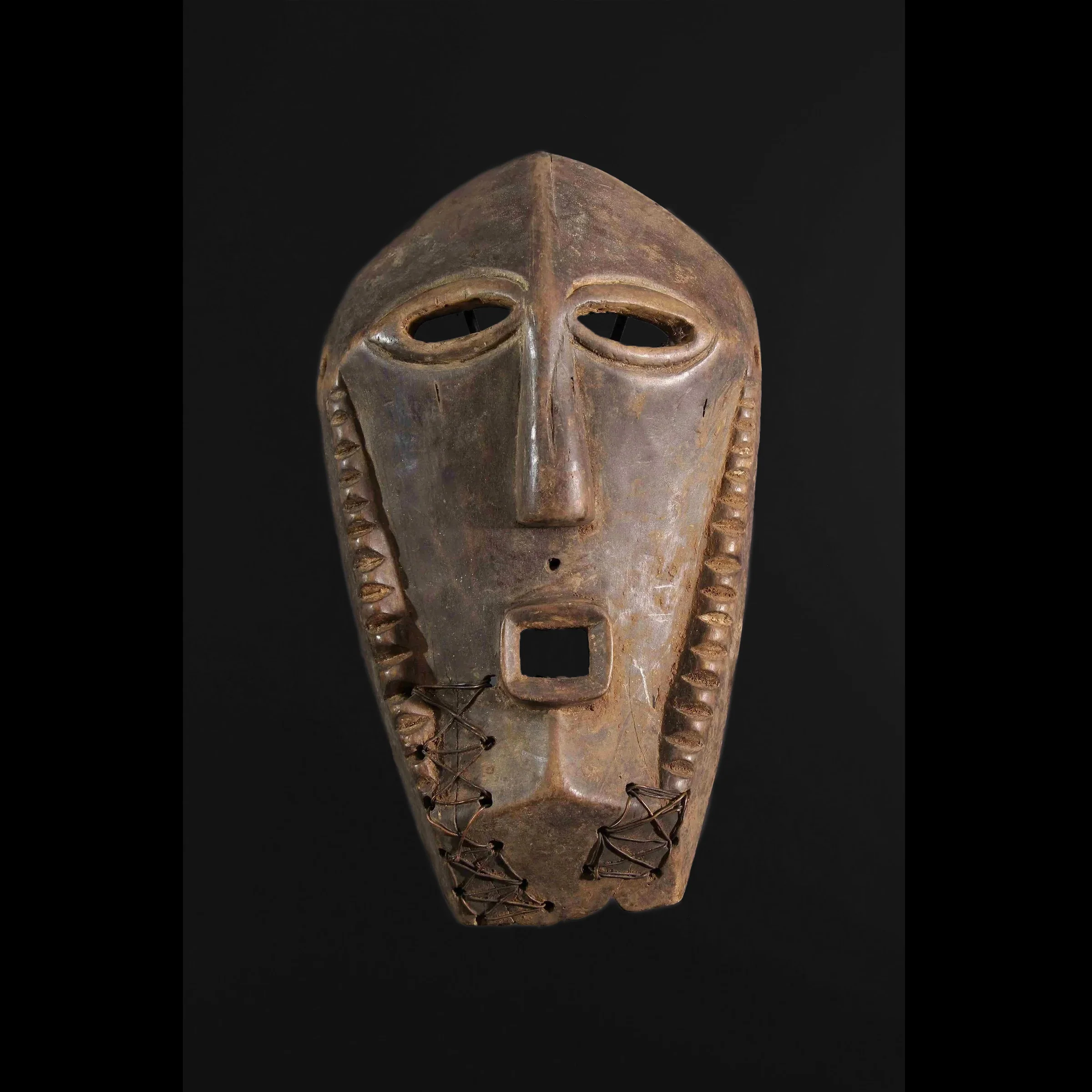 Buyu / Basikasingo Mask, Congo #32A - Image 2