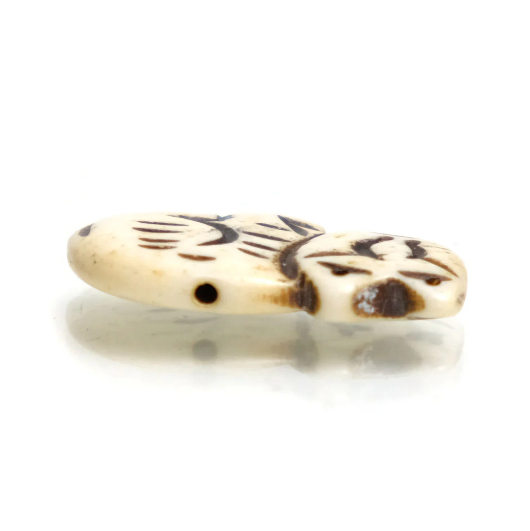 Cat Carved Bone Pendant Bead - Image 3