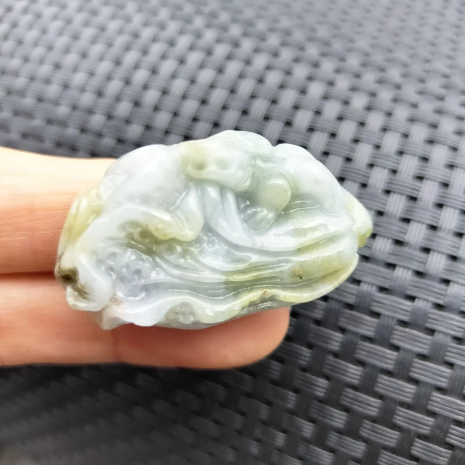 Certified Lavender Natural Jadeite Cabbage Dragon Pi Xiu Pendant Grade A - Image 5