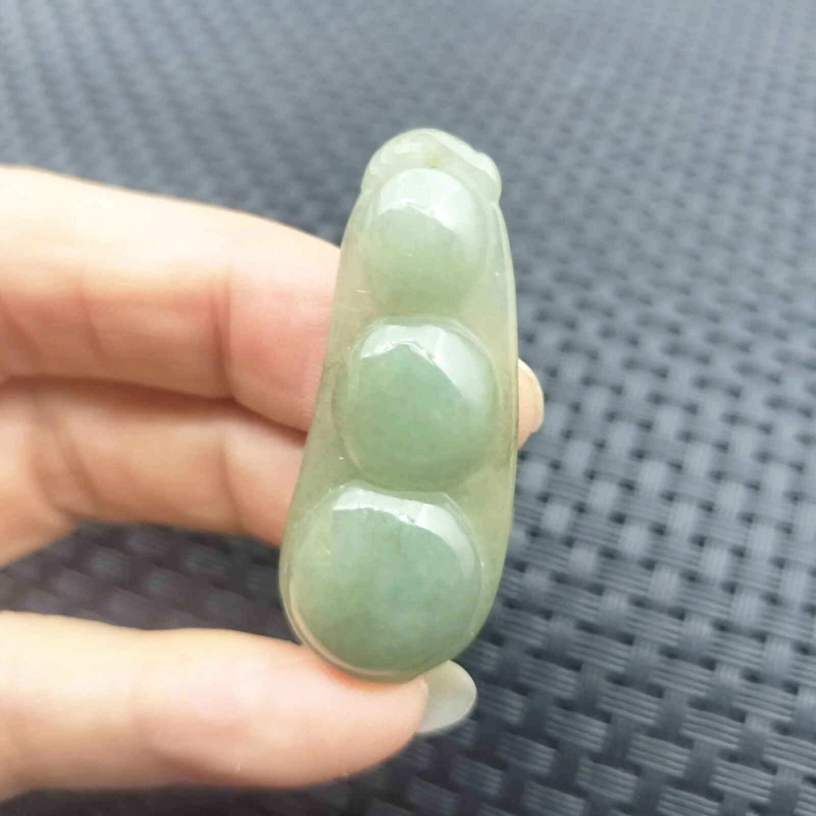 Certified Oily Green Natural Type A Jade Jadeite Carved Bean-Pod Pendant - Image 2