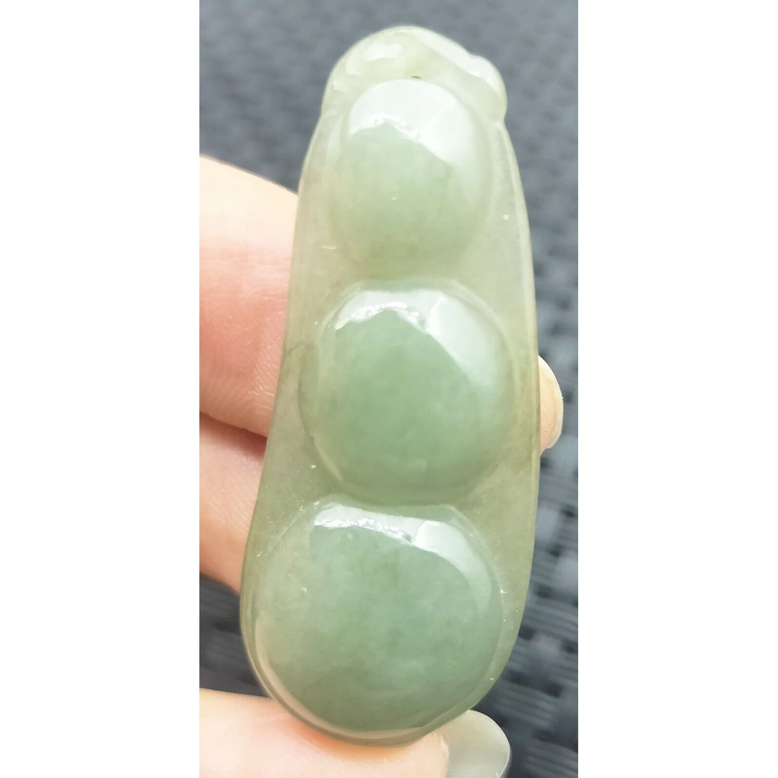 Certified Oily Green Natural Type A Jade Jadeite Carved Bean-Pod Pendant - Image 3