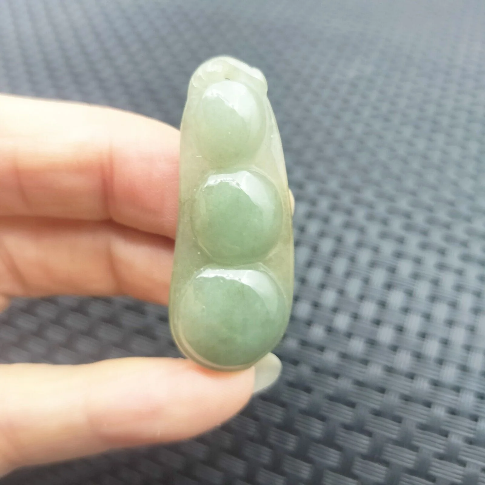 Certified Oily Green Natural Type A Jade Jadeite Carved Bean-Pod Pendant - Image 5