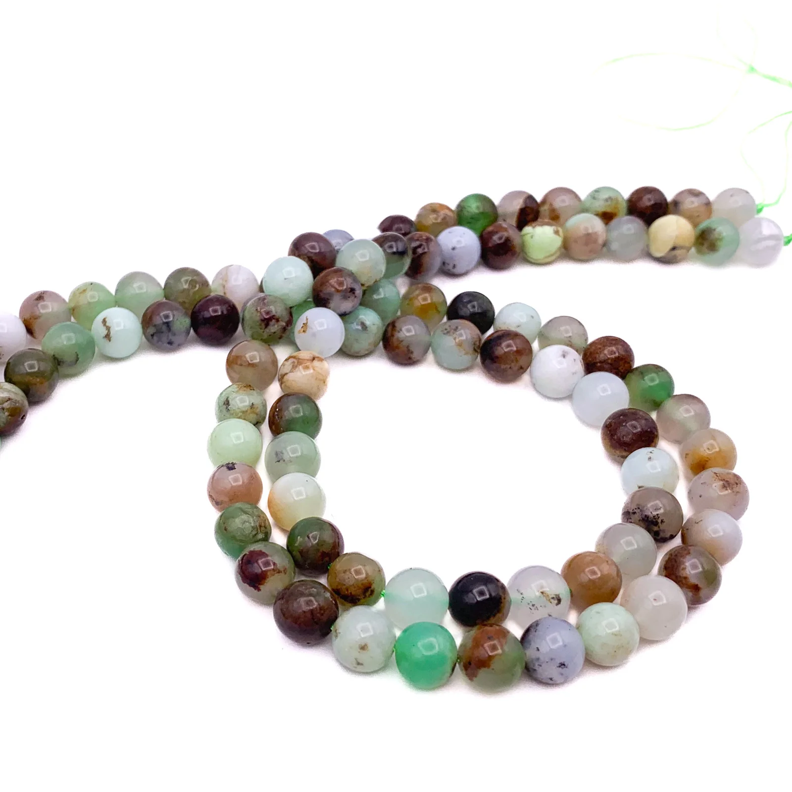 Chrysoprase 8mm Smooth Rounds Bead Strand - Image 5
