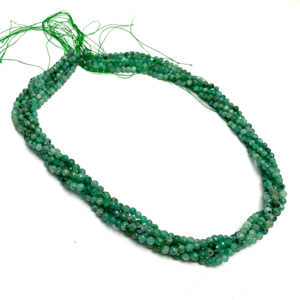 Emerald Columbia 3mm Faceted Rounds - Image 4