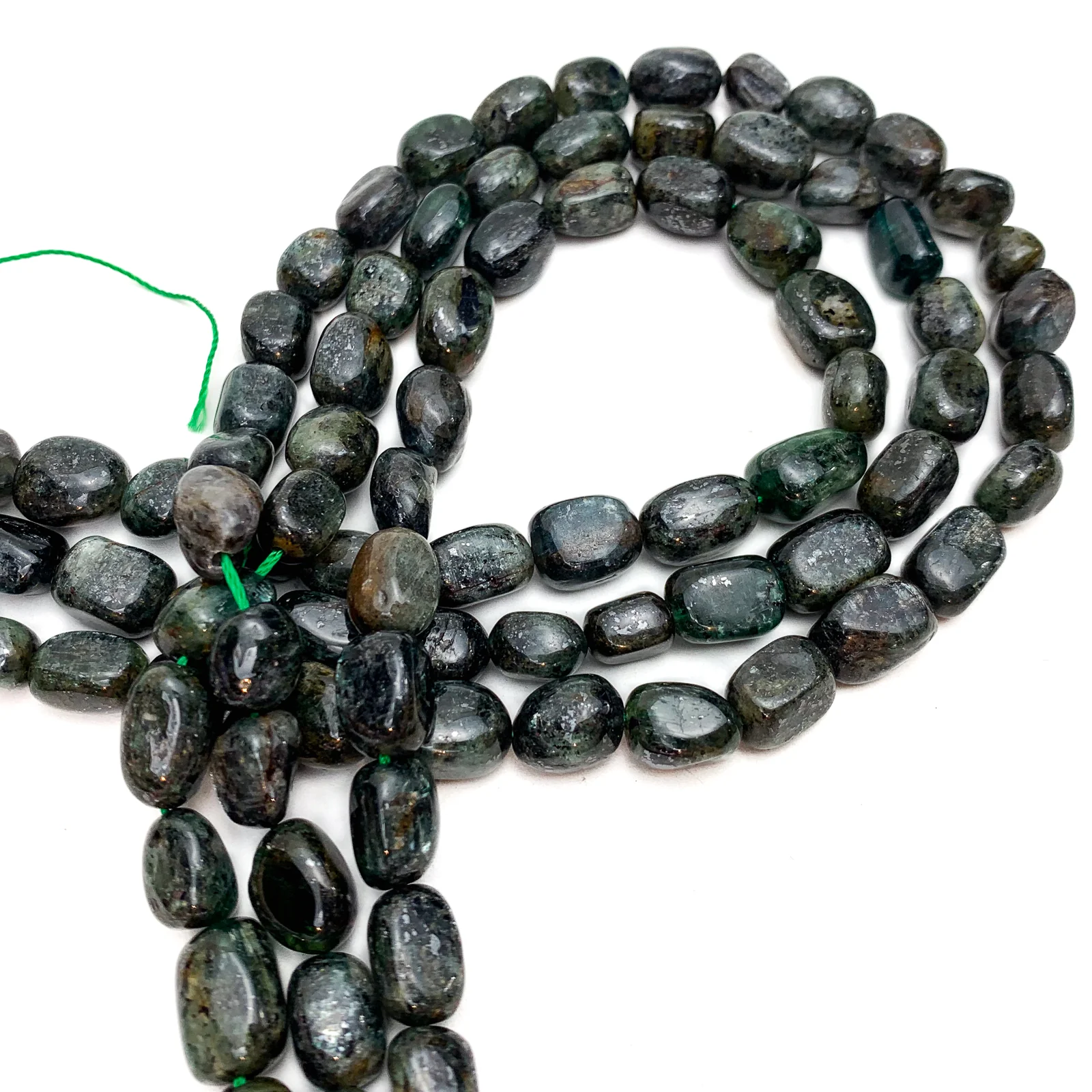 Emerald Raw Smooth Pebbles Bead Strand - Image 4