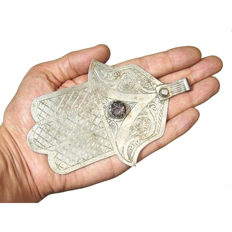 Essaouira Hamsa w/ Hadj Heirloom Devotional Bead - Image 7