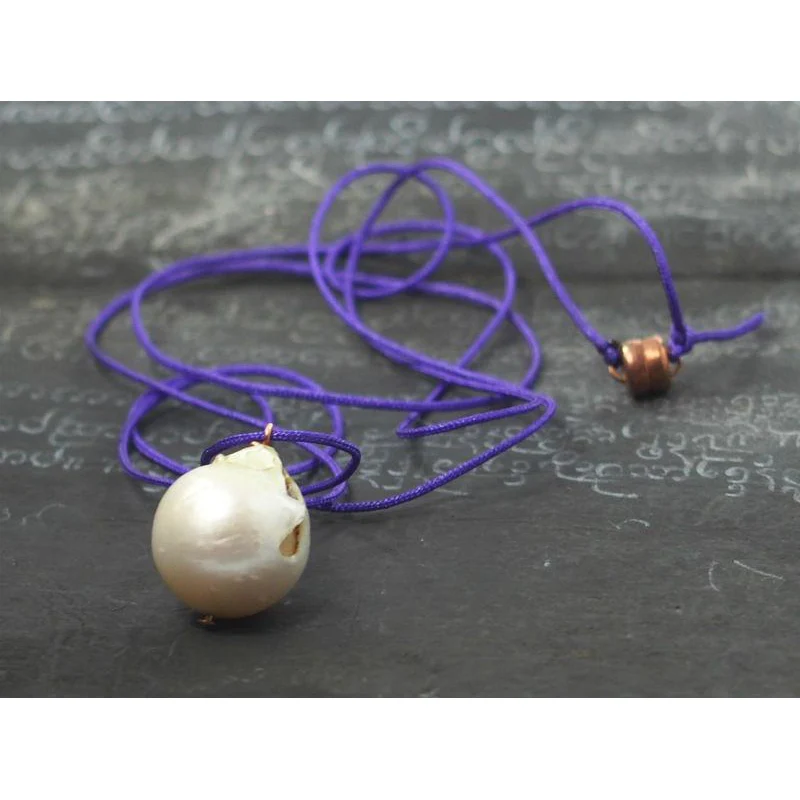 Fresh Water Pearl Bead Necklace With Magnetic Clasp - Image 2