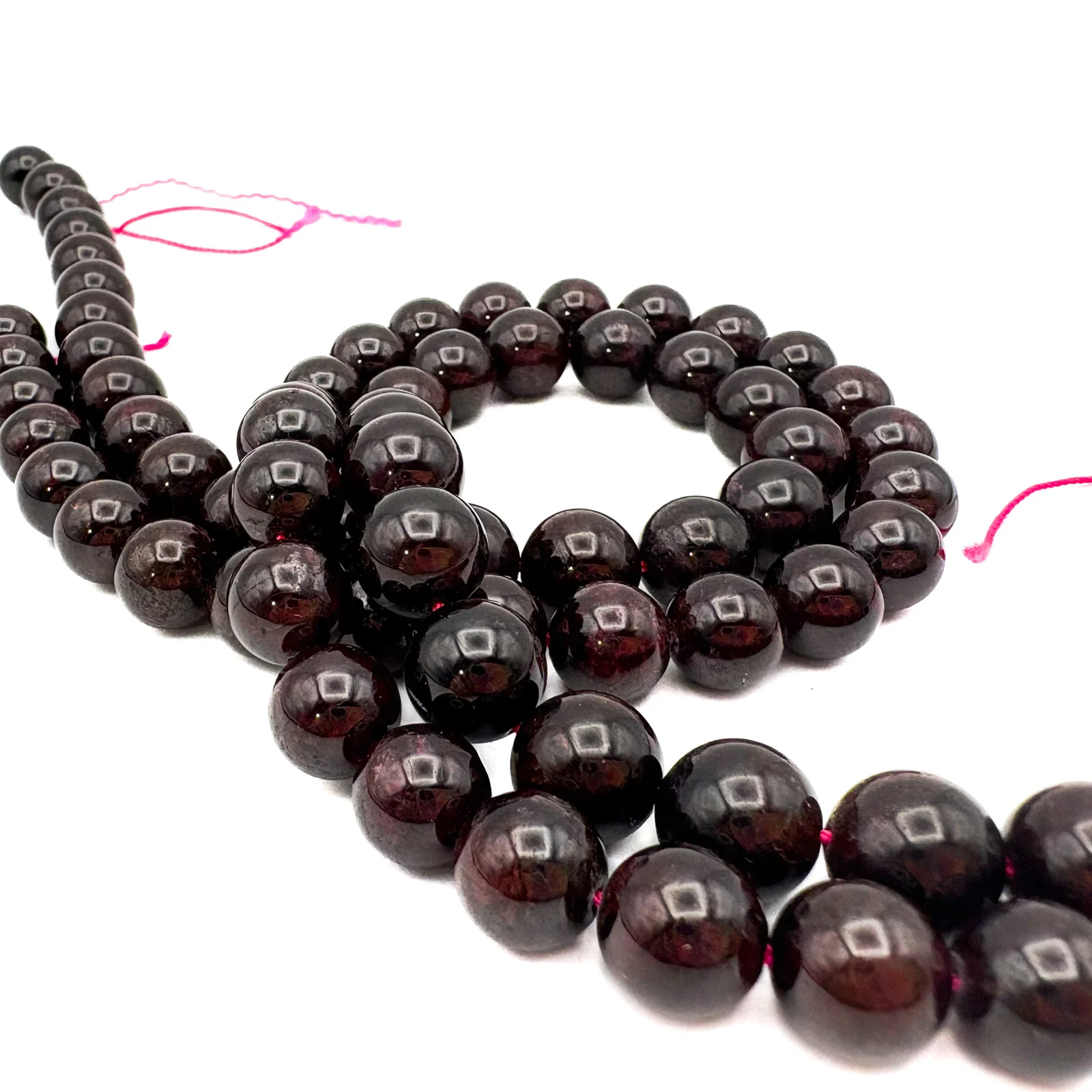 Garnet 10mm Smooth Rounds Bead Strand - Image 9