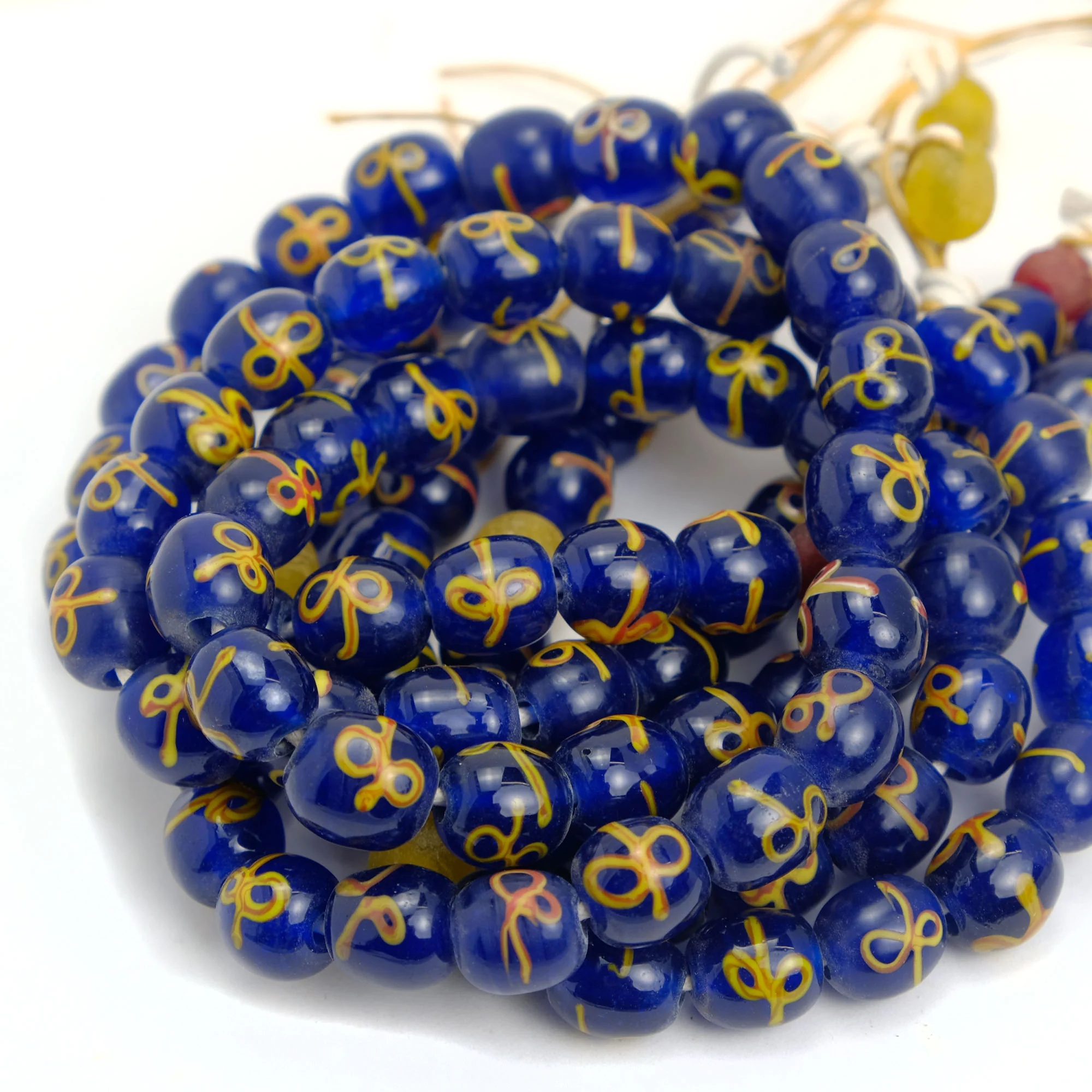 Ribbon Pattern Java Glass Bead Strand Neckalce #35 - Image 2