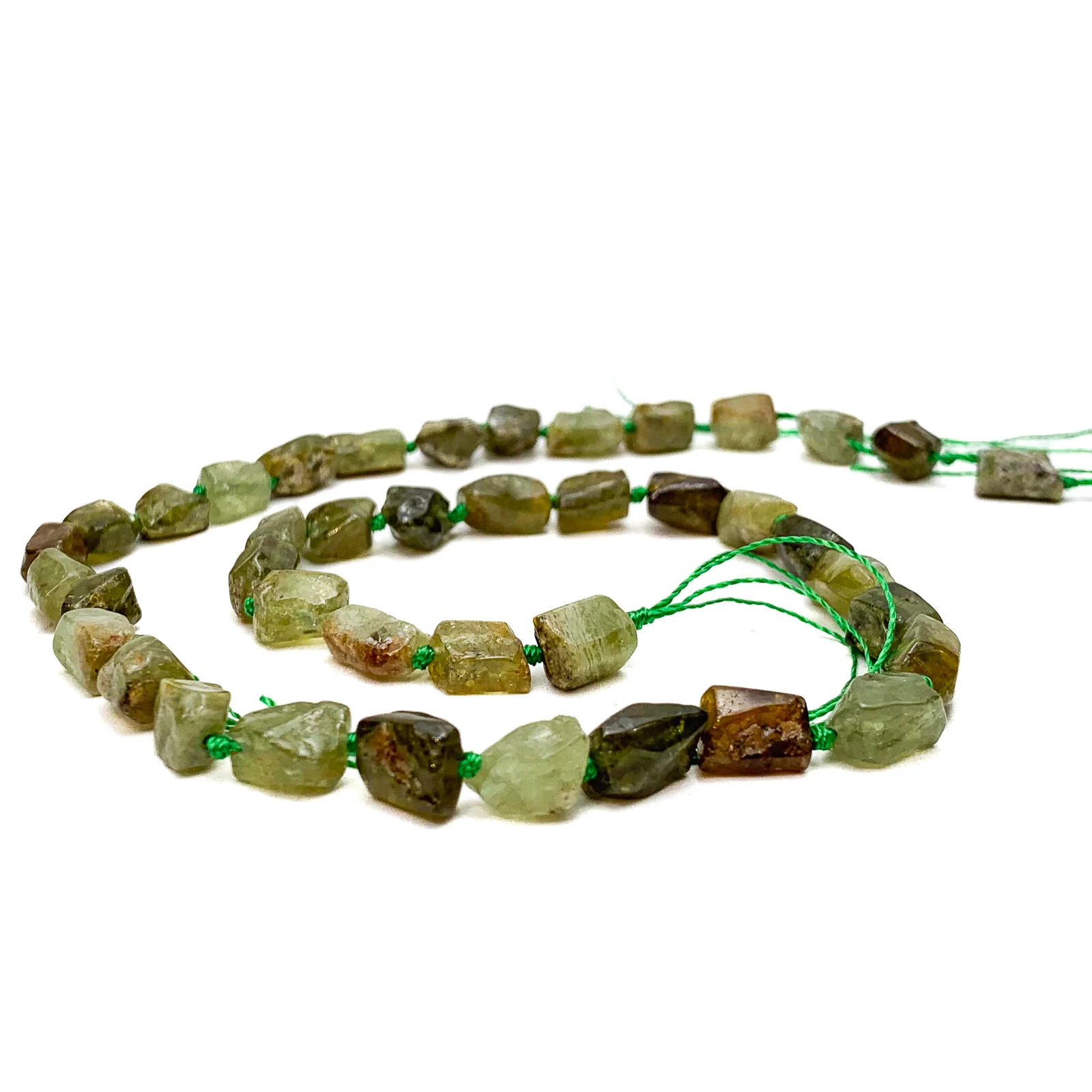 Green Garnet Small Rectangles Bead Strand - Image 3