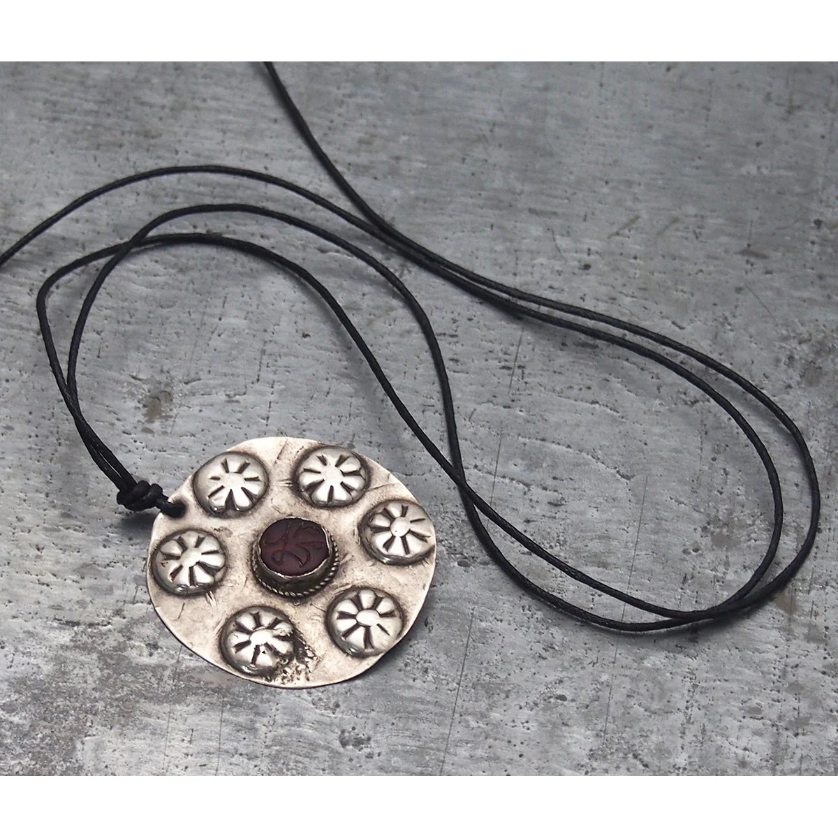 Turkmen Hadj Bead Silver Moon Pendant ca. 1950 - Image 2