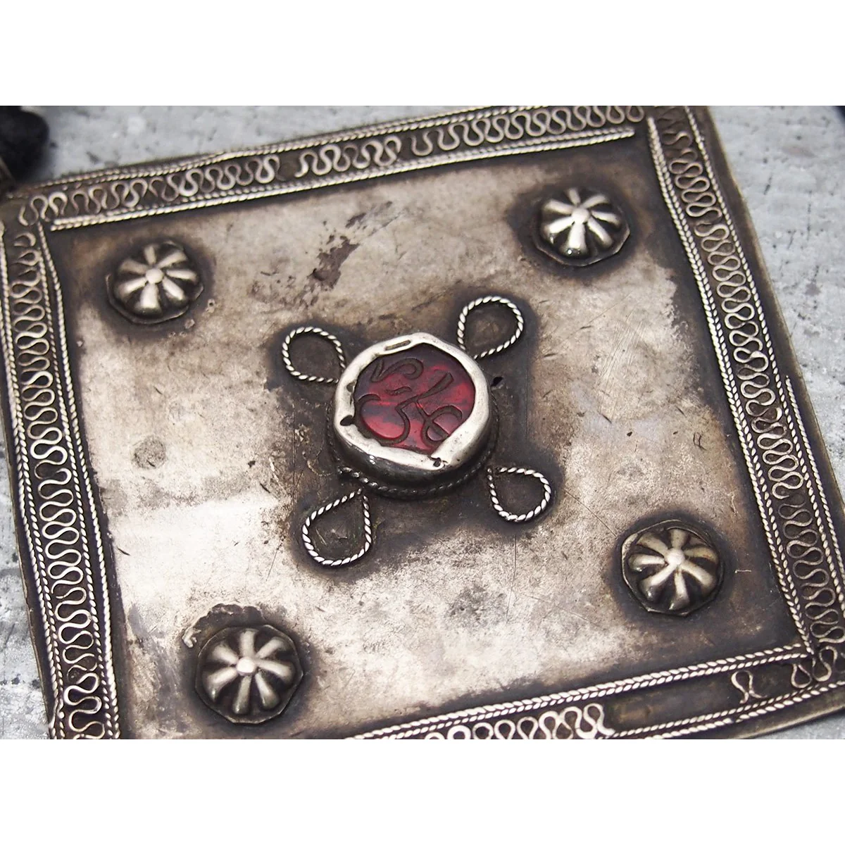 Turkmen Haji Bead Silver Pendant ca. 1950 - Image 3