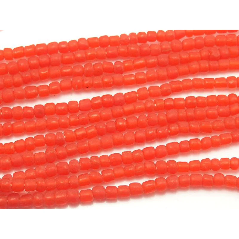 Hand Wound Java Glass Bead Strand / Necklace 12 - Image 3