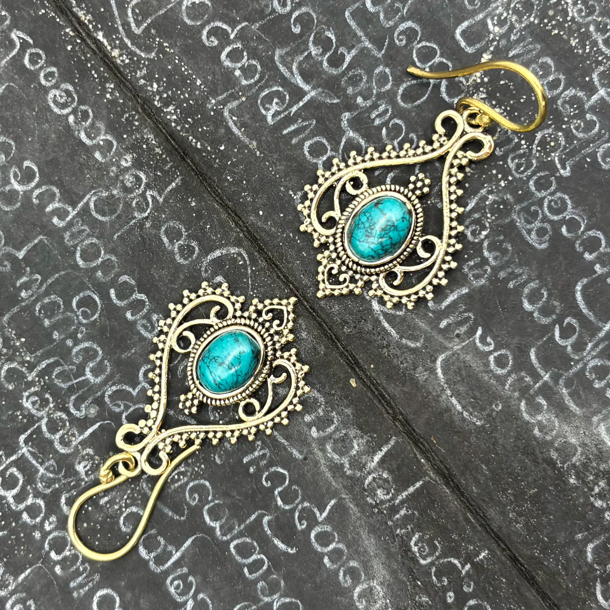 Howlite Heart Doily Lace Brass Earrings - Image 3