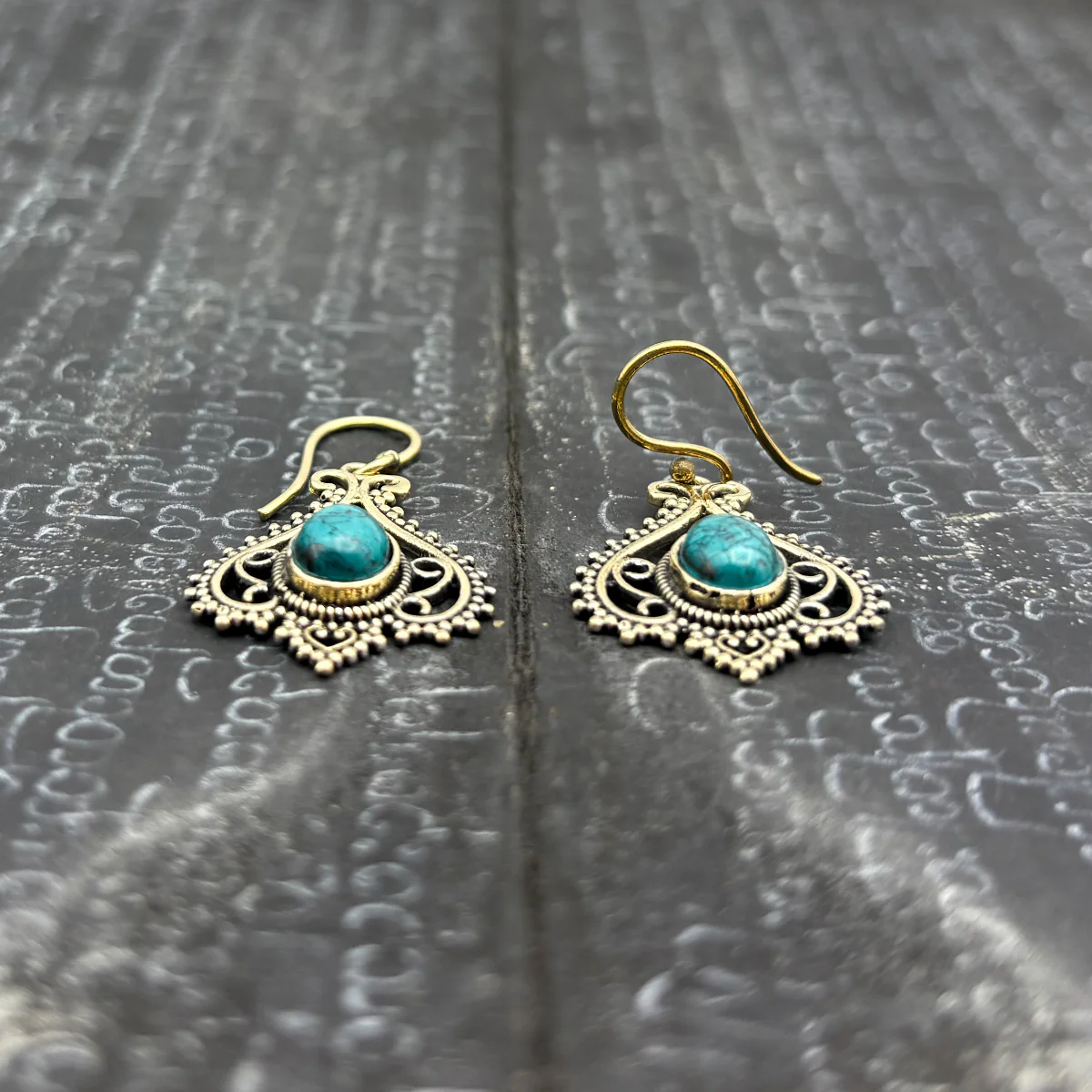 Howlite Heart Doily Lace Brass Earrings - Image 9