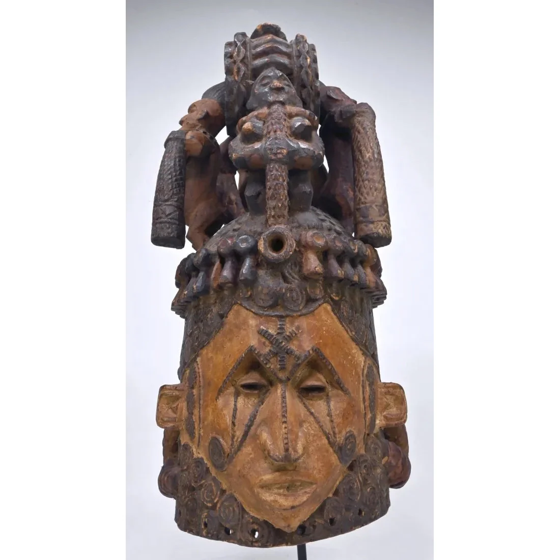 Igbo Helmet Maiden Mask, Nigeria PROVENANCE Ex: Birmingham Museum of Art, AL, USA - Image 2