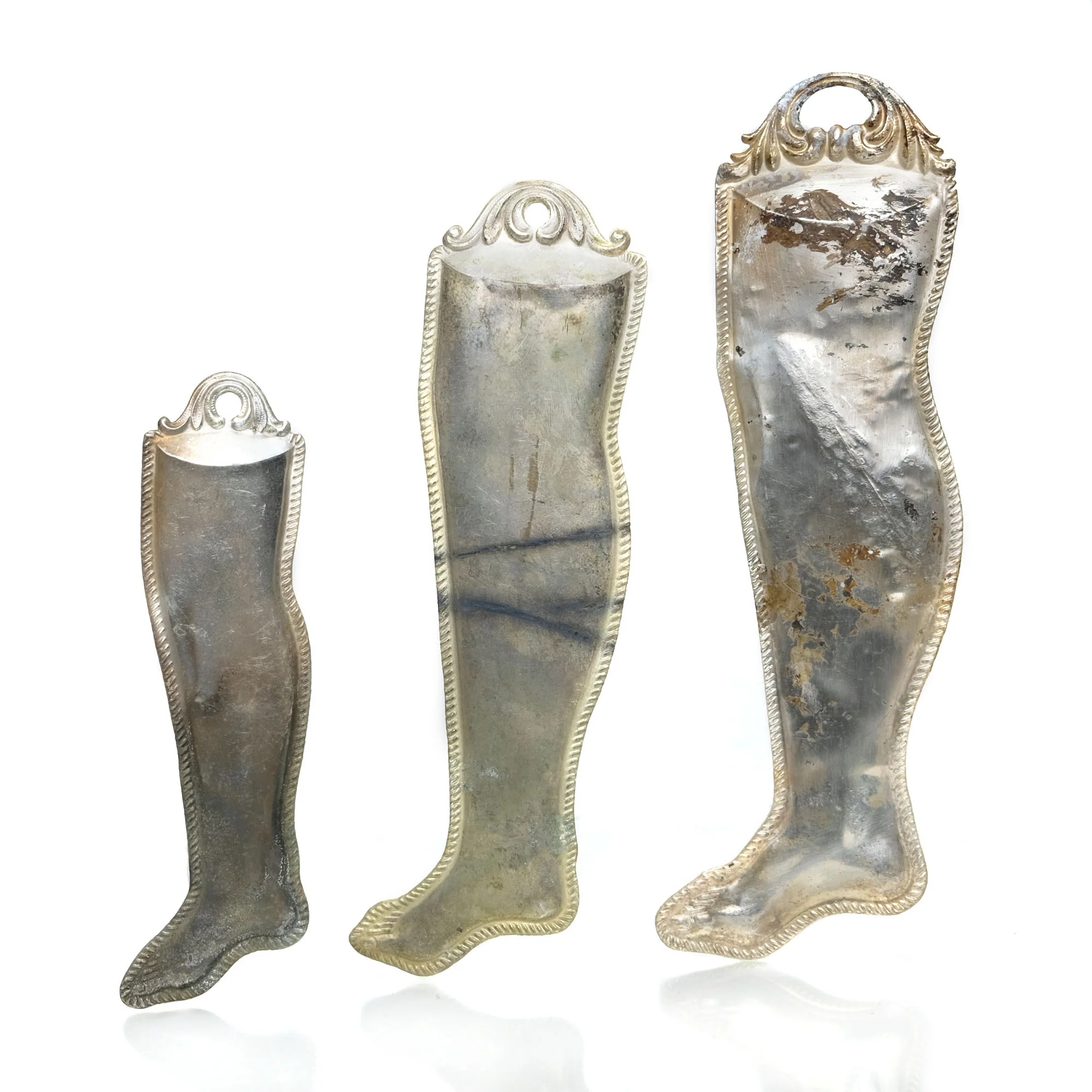 Italian Milagros 1900-1950's, Legs - Image 2