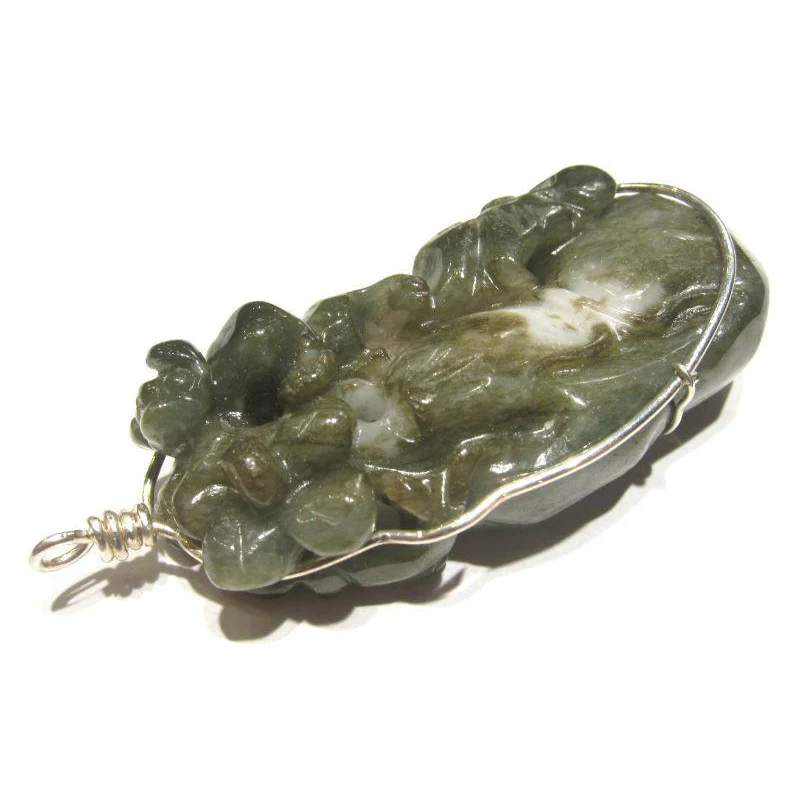 Jade Bottle Gourd with Lingzhi Fungus Wire Wrapped Pendant- Large - Image 3
