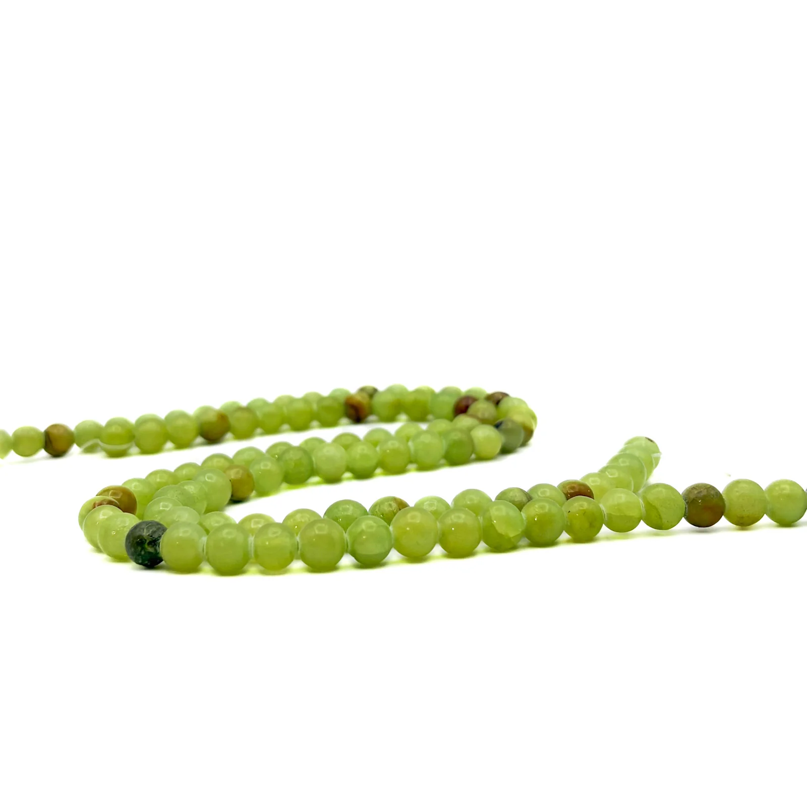 Jade Fire Green 8mm Smooth Rounds Bead Strand - Image 3