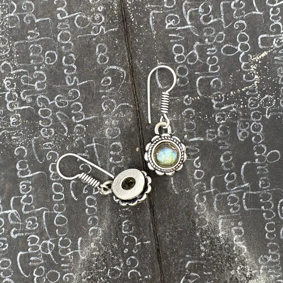 Labradorite Circle Flower White Brass Earrings - Image 9