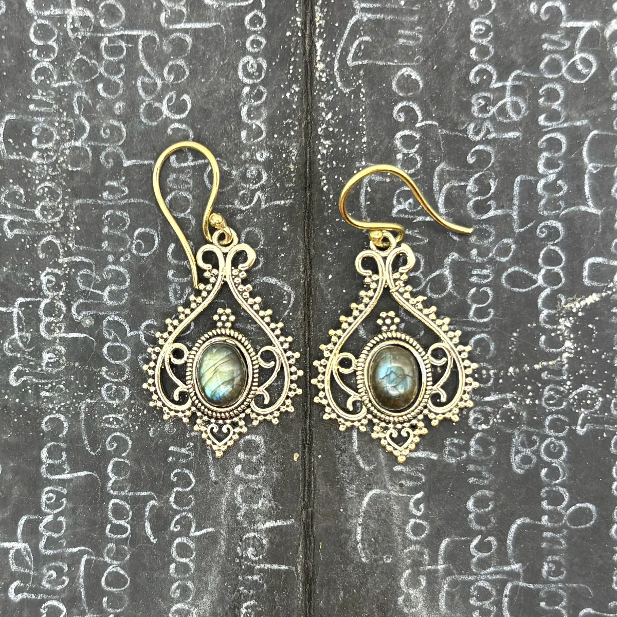Labradorite Heart Doily Lace Brass Earrings - Image 5