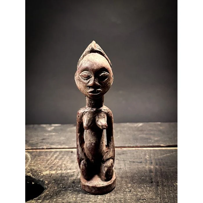 Luba "The Ideal Femine Form" Female Statuette, Zaire - Image 2