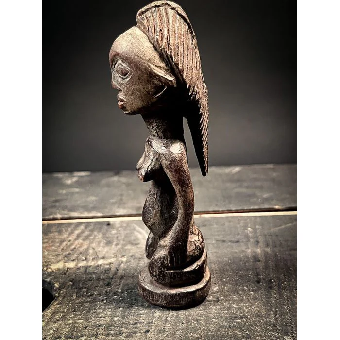 Luba "The Ideal Femine Form" Female Statuette, Zaire - Image 4