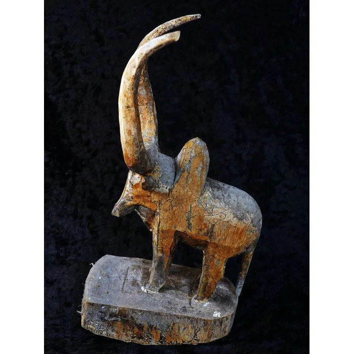 Mahafaly AloAlo Funery Pole Fragment Long Horn Zebu Steer, Madagascar #742 - Image 3