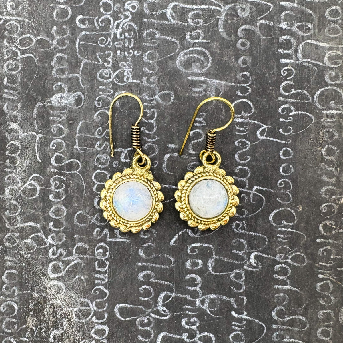 Moonstone Circle Rope Brass Earrings - Image 4