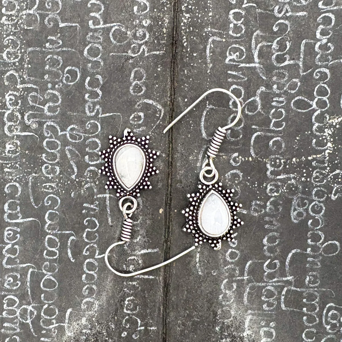 Moonstone Teardrop Dotted Rays White Brass Earrings - Image 3