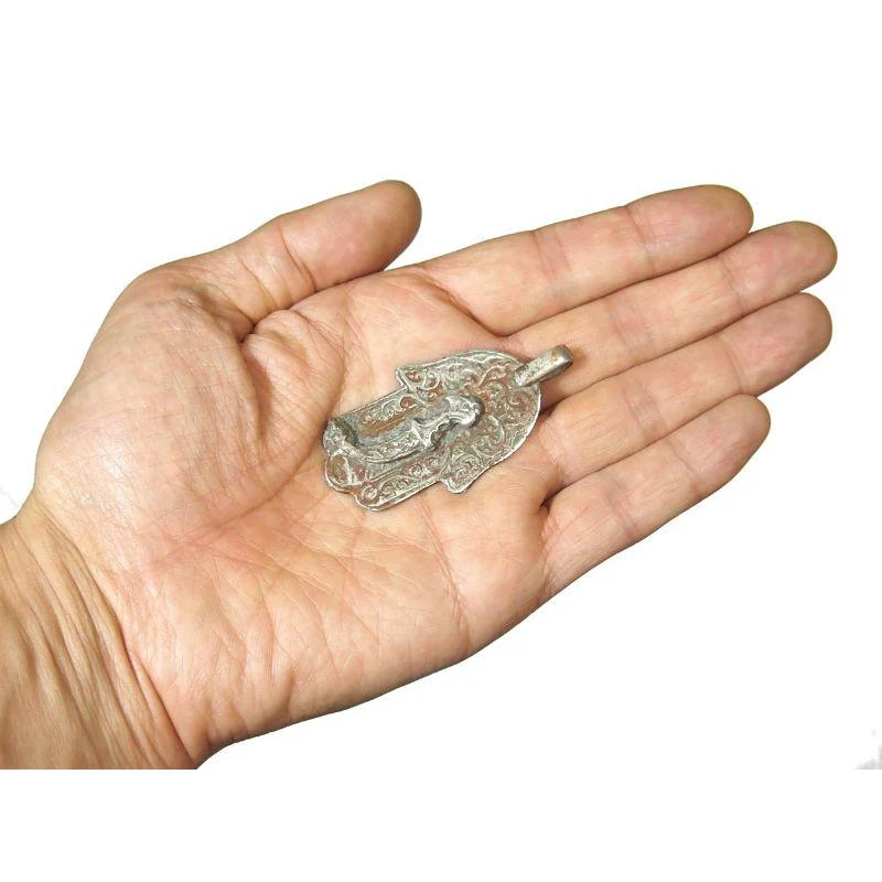 Moroccan Hamsa Pendant w/ Koummya or Jambiya Dagger Overlay - Image 4