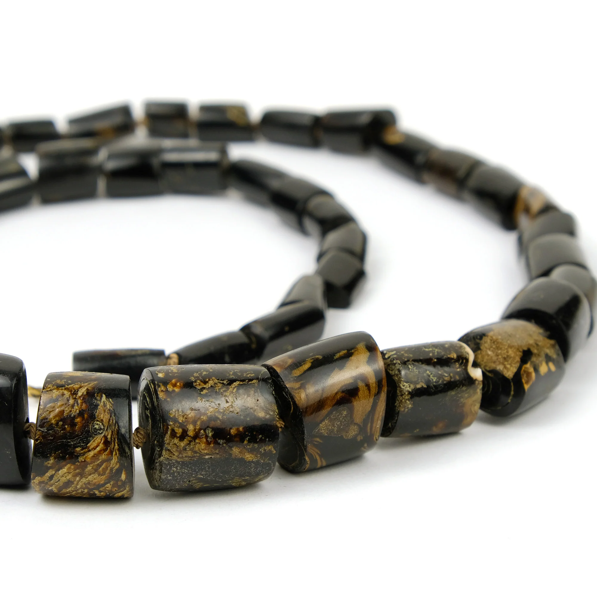 Natural Black Branch Coral Bead Necklace - Image 2