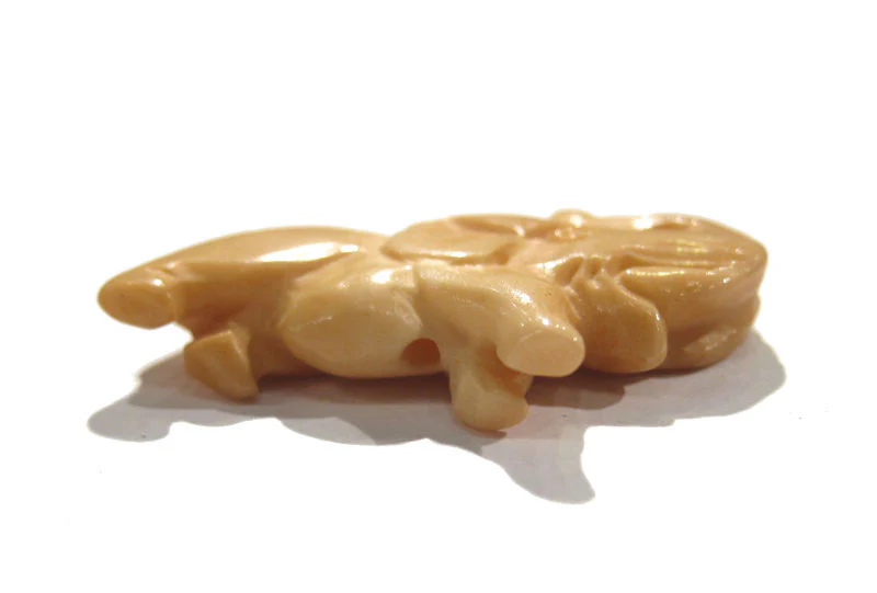 "Obstacle Removing" Elephant Hand Carved Cow Bone Pendant - Image 4